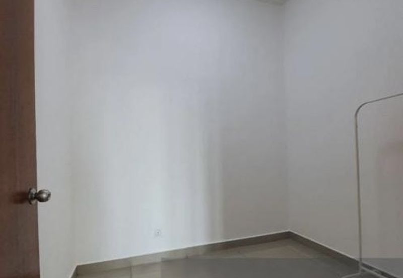 I Residence @ I City