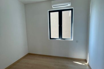 Aradia Residence @ Lake City