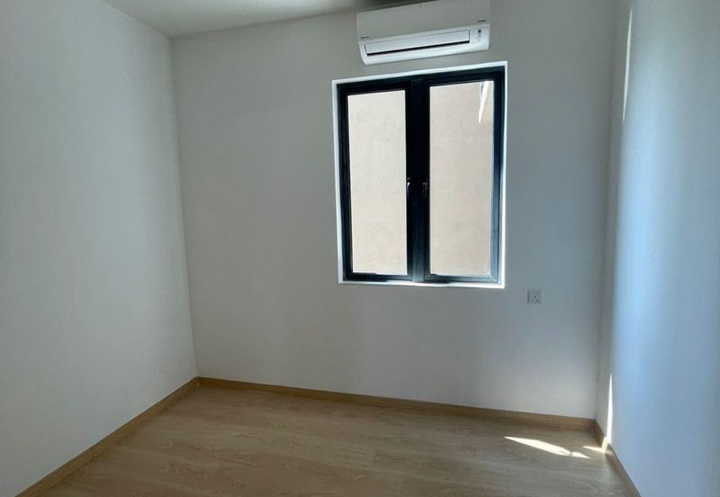 Aradia Residence @ Lake City