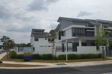 M Residence 2