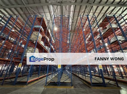 KLANG WAREHOUSE with VNA Pallet Systems, High Ceiling, Big Land, Selangor, Kapar 