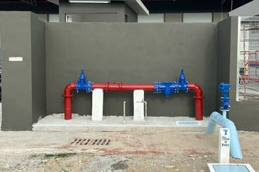 West Port, Pulau Indah