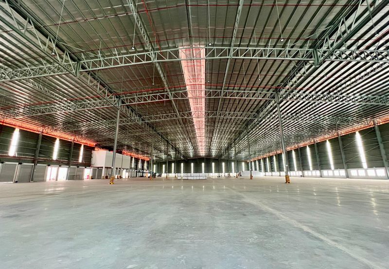 West Port, Pulau Indah