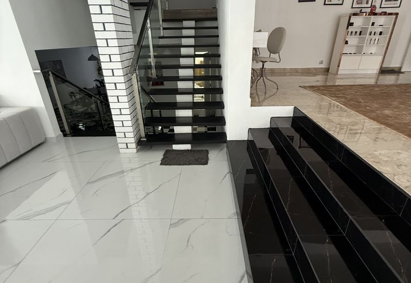 Bangsar, Kuala Lumpur Beautiful 3.5 Storey Luxury Bungalow For Sale