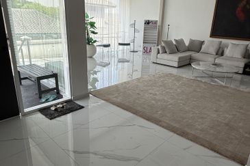 Bangsar, Kuala Lumpur Beautiful 3.5 Storey Luxury Bungalow For Sale