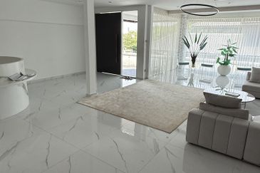 Bangsar, Kuala Lumpur Beautiful 3.5 Storey Luxury Bungalow For Sale