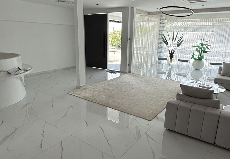 Bangsar, Kuala Lumpur Beautiful 3.5 Storey Luxury Bungalow For Sale