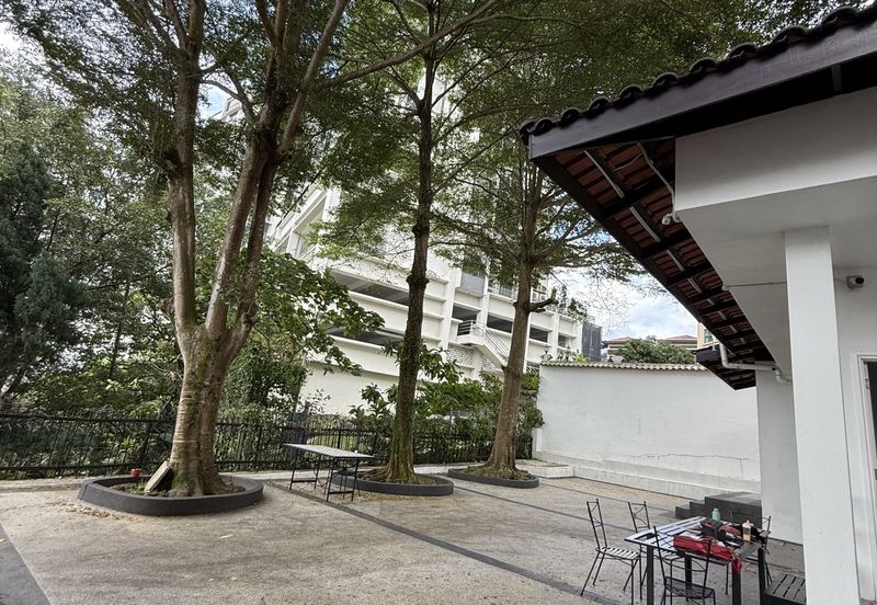 Bangsar, Kuala Lumpur Beautiful 3.5 Storey Luxury Bungalow For Sale