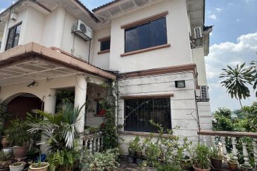 Cheras utama 5 stry link semi d fire sale