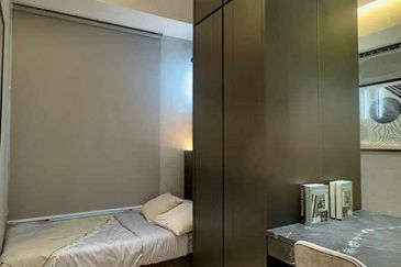 Piccadilly Service Residence @ Greentown