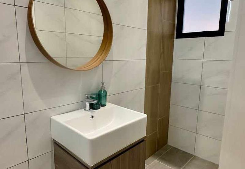 Piccadilly Service Residence @ Greentown