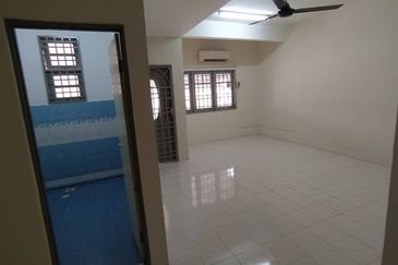 BELOW MARKET VALUE 🔥 2.5 Storey House🔥 Cattle Adril's Dream Ipoh For Sale