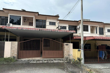 TAMAN PUNCAK ANGGERIK