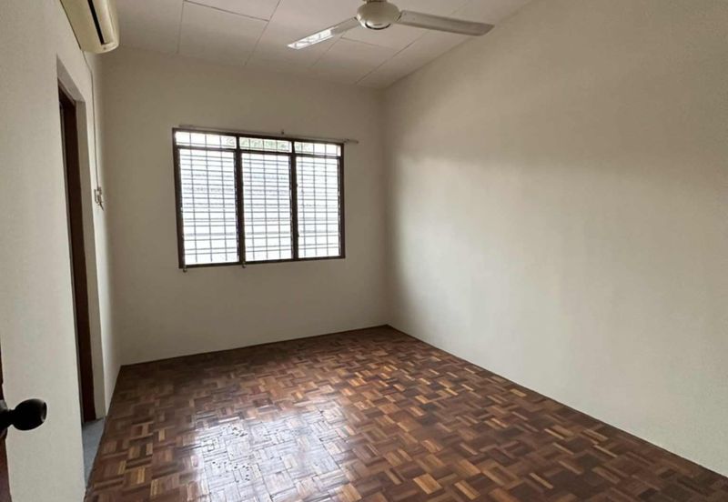 TAMAN PUNCAK ANGGERIK