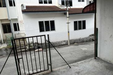 TAMAN PUNCAK ANGGERIK