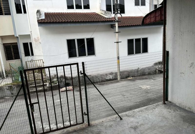 TAMAN PUNCAK ANGGERIK