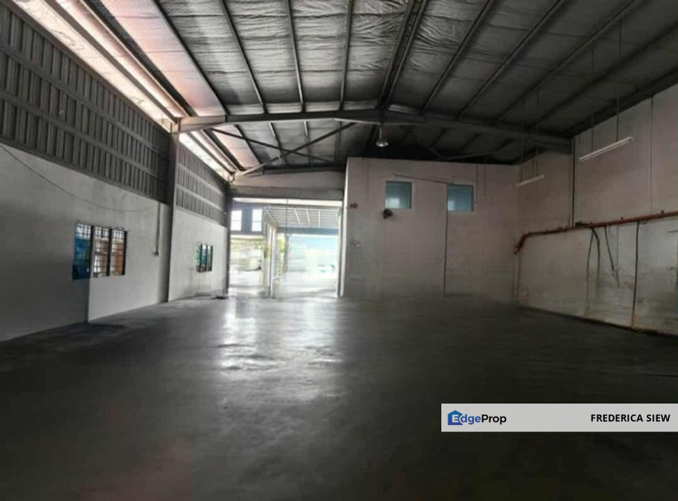Kawasan Perindustrian Silibin { Silibin Industrian Park} , Ipoh, Perak 2 Adjoining SemiD Factory Warehouse For Rent, Perak, Ipoh