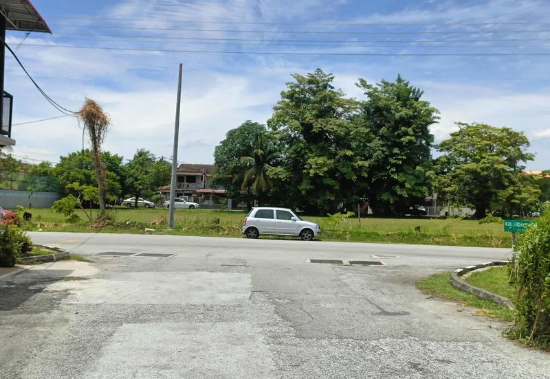 Taman Syukur, Bercham