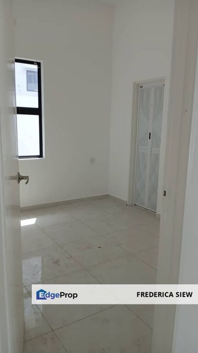 Mont Crest Kinta Perak 💥Water Front City 💥Ipoh💥Lahat 💥Gated Guarded💥Double Storey Cluster SemiD House For Sale, Perak, Kinta