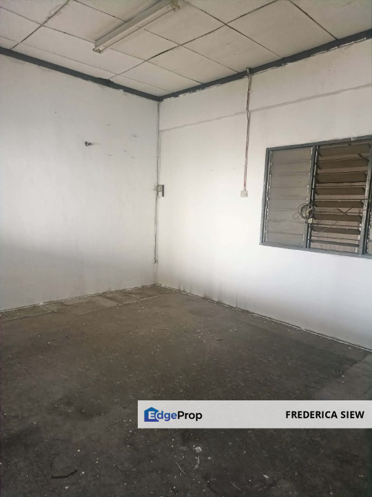Kawasan Perindustrian Pengkalan, Ipoh, Perak 🏭1  1/2 storey Factory To Let 🏭, Perak, Ipoh
