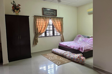 TAMAN RAPAT SETIA BARU