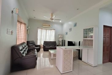 Kampung Baru Lawan Kuda