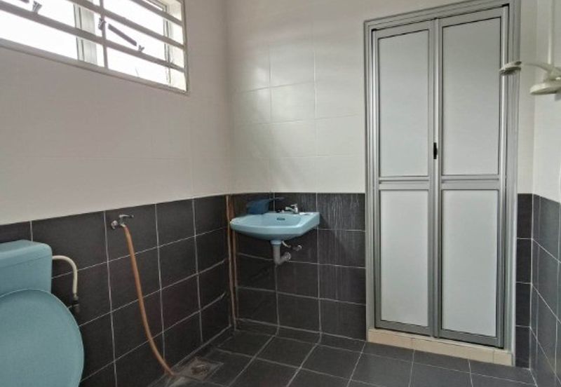 Kampung Baru Lawan Kuda