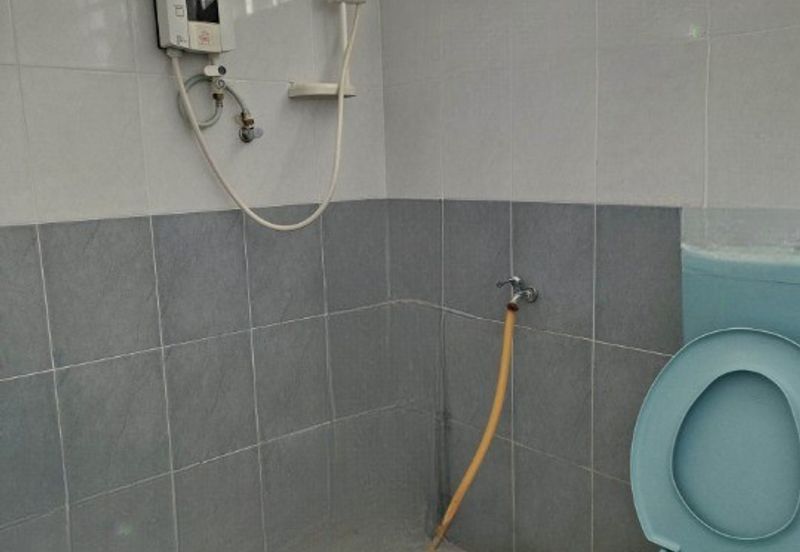 Kampung Baru Lawan Kuda