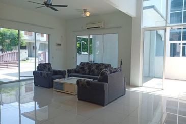 BANDAR PUSING PERDANA (BANDAR PHOENIX)