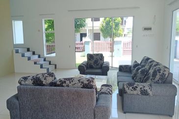 BANDAR PUSING PERDANA (BANDAR PHOENIX)