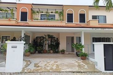 Spanish Gardens by The Water