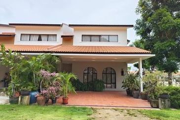 Spanish Gardens by The Water