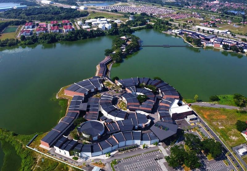 Spanish Gardens by The Water