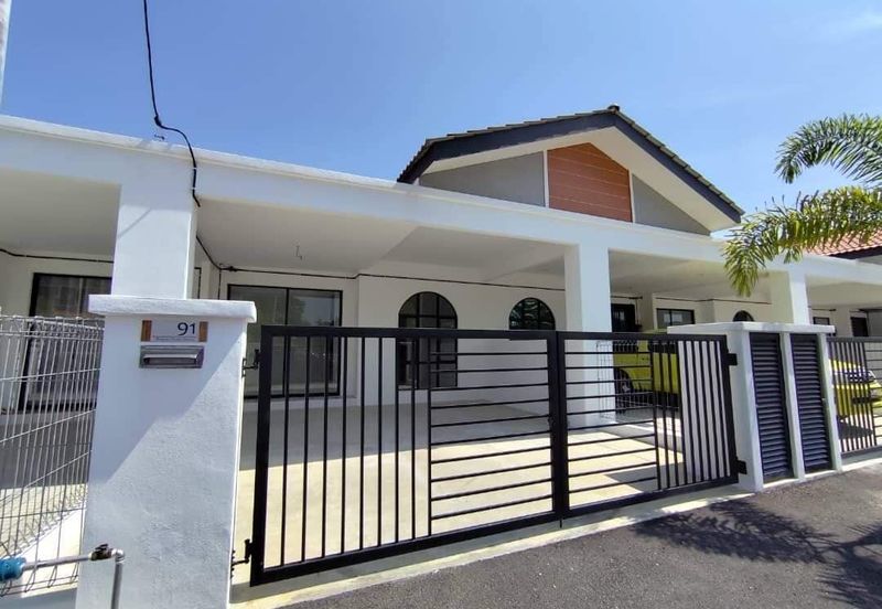 Spanish Gardens by The Water