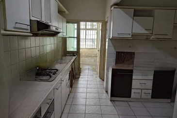 KONDOMINIUM DAMAIPURI