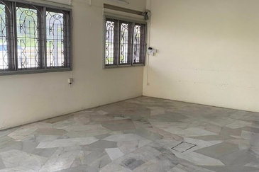 Batu Gajah, Kinta, Perak 🔴 Corner Lot 🔴Double Storey SemiD House For Sale🔴Good Location