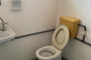 Batu Gajah, Kinta, Perak 🔴 Corner Lot 🔴Double Storey SemiD House For Sale🔴Good Location