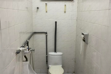 Batu Gajah, Kinta, Perak 🔴 Corner Lot 🔴Double Storey SemiD House For Sale🔴Good Location