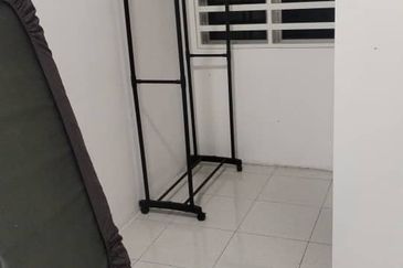 DESA PENGKALAN BERSATU