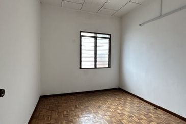 TAMAN CHANGKAT MEWAH