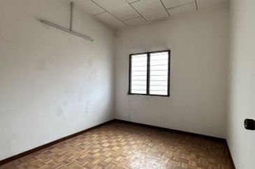 TAMAN CHANGKAT MEWAH