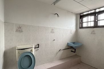 TAMAN CHANGKAT MEWAH