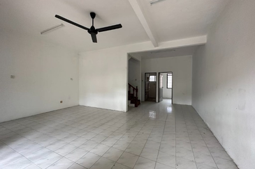 TAMAN CHANGKAT MEWAH