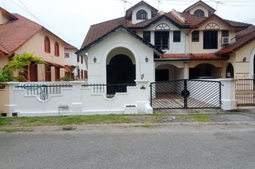 Freehold 2.5 Storey Semi Detached House For Sale In Taman Kin Mee, Ipoh, Perak