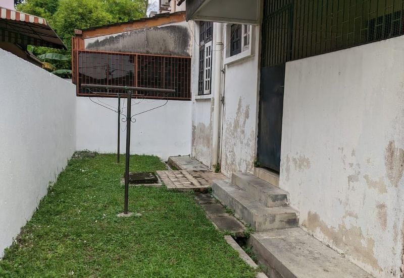 Freehold 2.5 Storey Semi Detached House For Sale In Taman Kin Mee, Ipoh, Perak