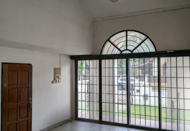 Freehold 2.5 Storey Semi Detached House For Sale In Taman Kin Mee, Ipoh, Perak