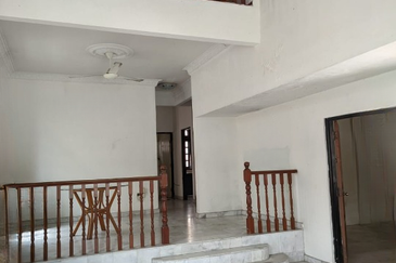 Freehold 2.5 Storey Semi Detached House For Sale In Taman Kin Mee, Ipoh, Perak