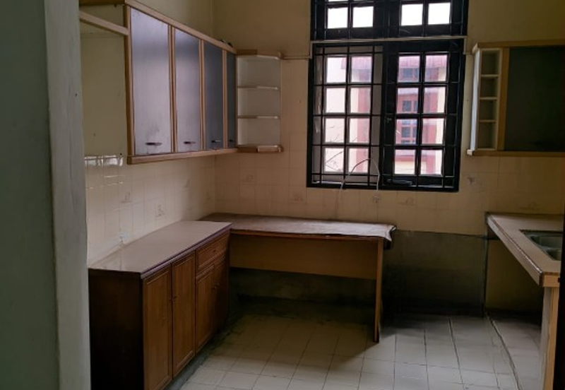 Freehold 2.5 Storey Semi Detached House For Sale In Taman Kin Mee, Ipoh, Perak