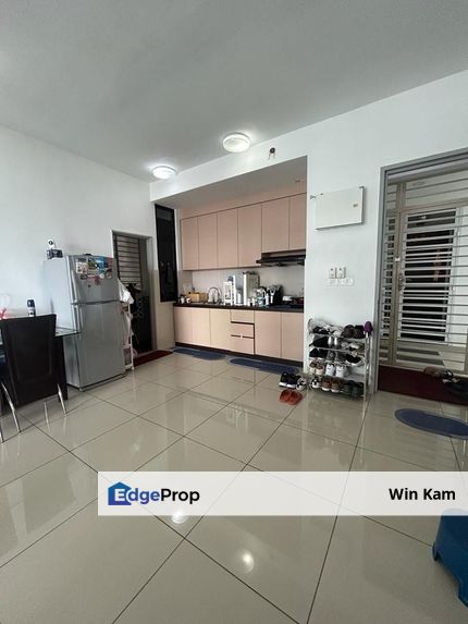 Renovated Unit, Facing Swimming Pool, Surround by Hospital, Sunway College, Restaurant, Pub, Johor, Johor Bahru