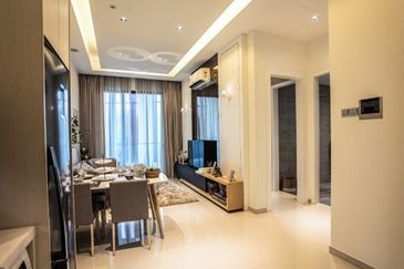 The M @ Medini Macrolink